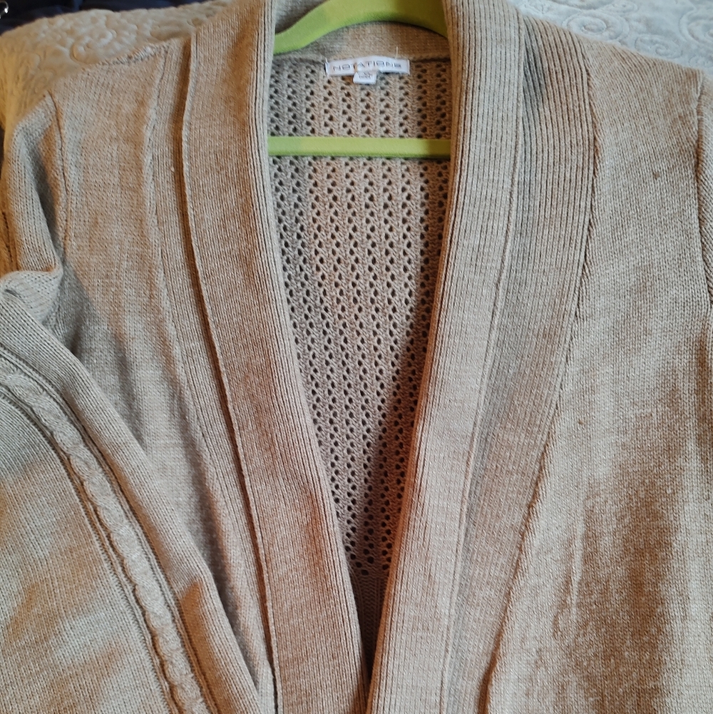 EUC Beautiful Tan Cardigan
